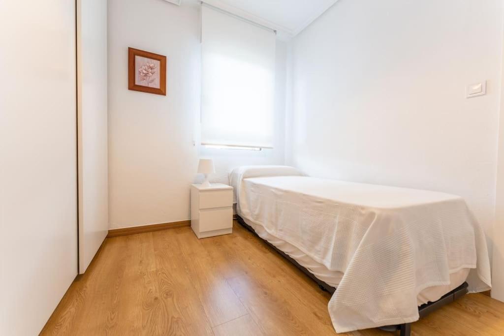 Luminoso En Apartamento Maliaño